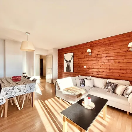 -romeu : Beau T4 Avec Parking, Terrasse Et Vue * Фон-Ромё